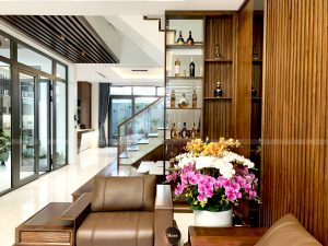 đơn vị thi công nội thất phòng khách gỗ tự nhiên